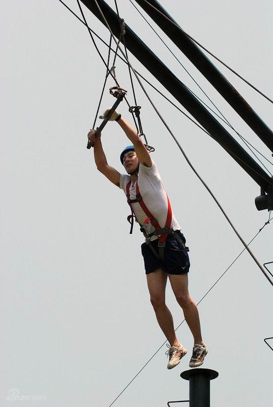 图文真男十强外景活动曹宇晨挑战成功