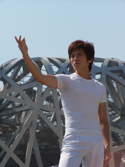 图文奥运真男孩北京帅气亮相王星凯酷帅鸟巢