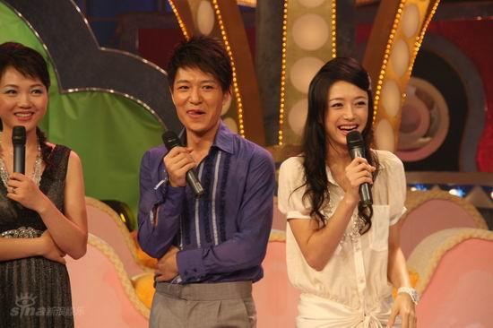 图文:《绣娘兰馨》首映仪式--秦岚和李宗翰