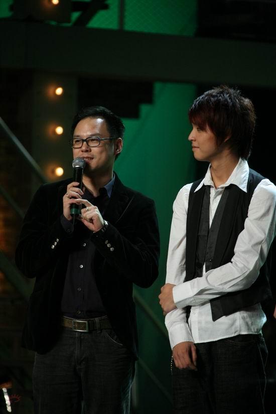 图文:2007我型我秀总决选--陈耀川点评郜晓晨