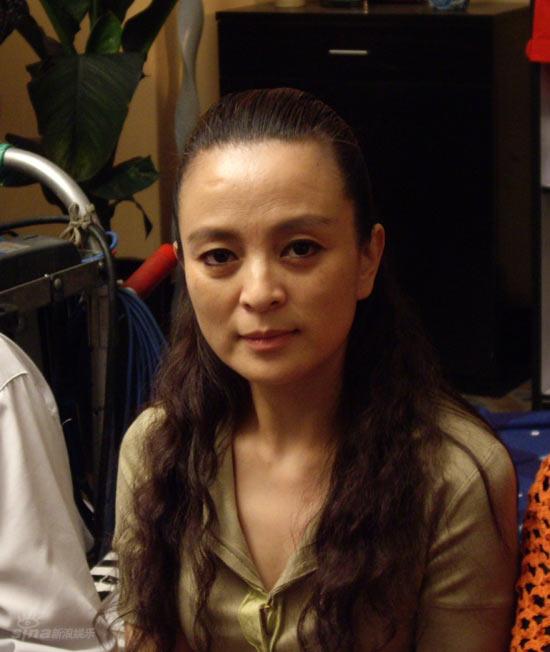 图文中国女法官制片人东方闻樱