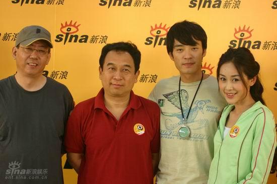 图文:《特殊使命》聊天--主创主演合影