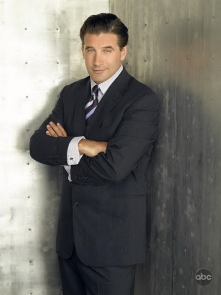 威廉-鲍德温饰演的达林家长子帕特里克(资料图片)