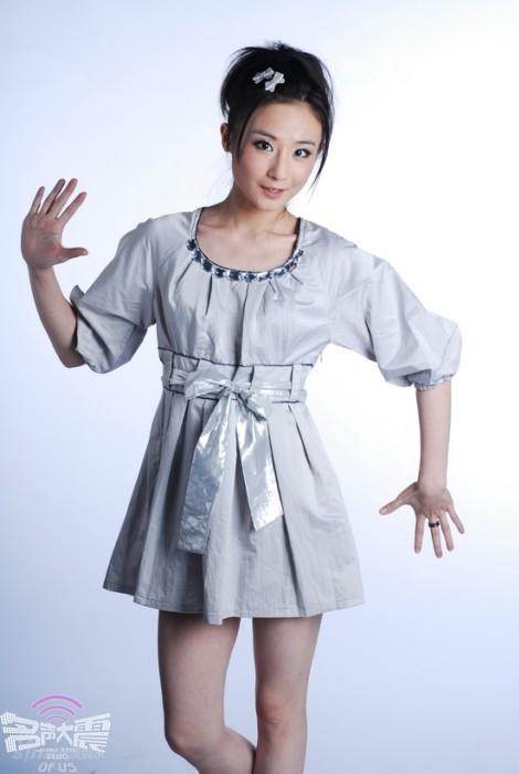 图文:《名声大震》第二场定妆照--桑雪