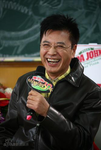 图文:十六岁的花季专场--父亲扮演者王华英