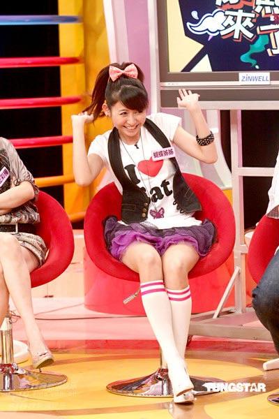 新浪娱乐讯 红遍两岸的综艺节目《康熙来了》,欢喜进棚录制第一千集