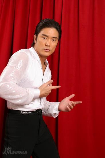 图文:《舞林大会》第五场定妆照--黄家诺