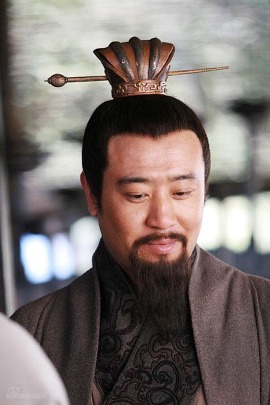 于何伟扮演刘备