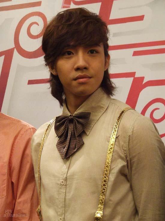 “花泽类”俞灏明