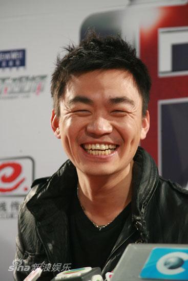 图文:光线娱乐大典-王宝强"傻笑"