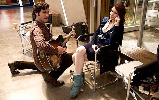 宅男梦中情人菲丽西亚-戴客串《别对我撒谎》