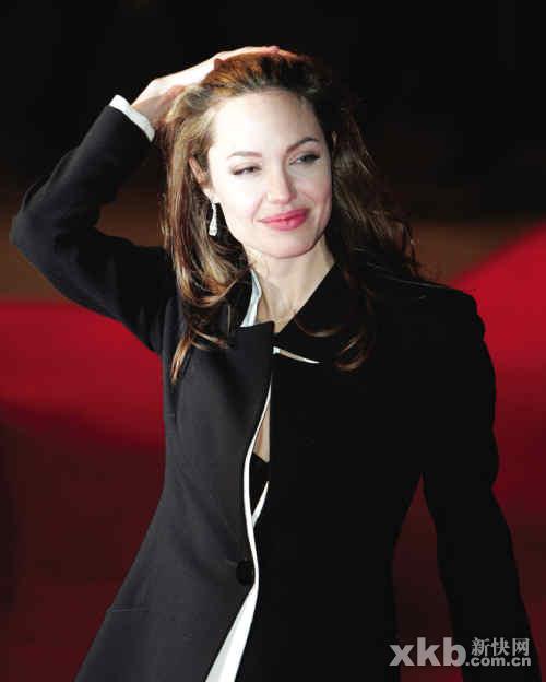 茱丽畅游法国小镇惊呆粉丝