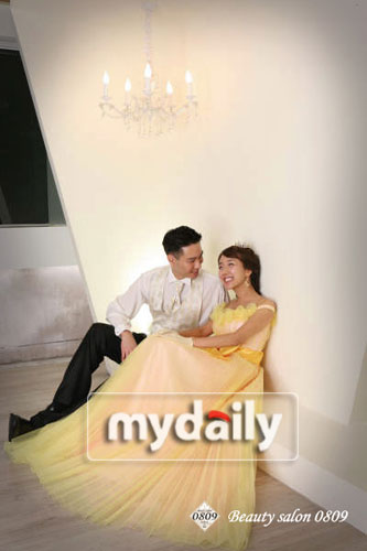 李允浩和徐敏静结婚照图片