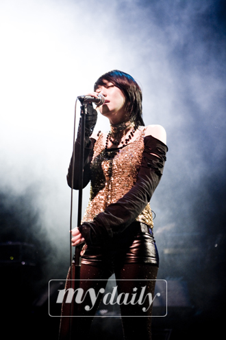 loveholic的智善退出乐队将加入新主唱