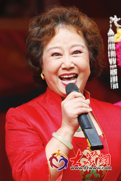 谷文月:喜看戏曲在回归