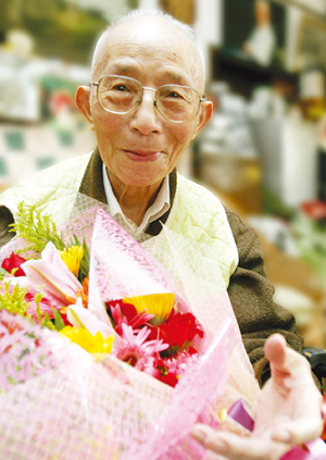 10月15日晨,50多年传唱不衰的歌曲《歌唱祖国》的作者,著名作曲家王莘