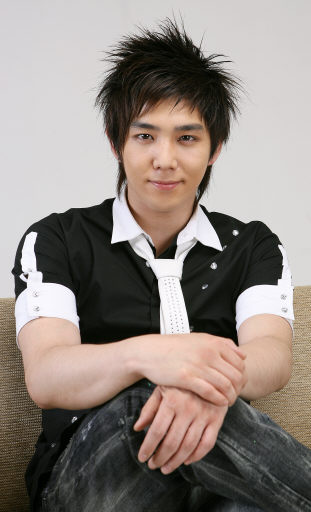 强仁"高恩雅只是朋友的朋友"