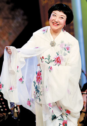 邹红/摄晨报记者 和璐璐/文京剧院五大头牌之一的赵燕侠曾创作京剧