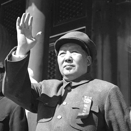 毛泽东主席在开国大典上