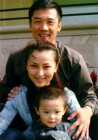 黄志忠一家