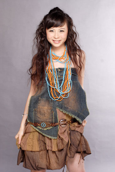 2013SMG名优主持人候选人-周瑾