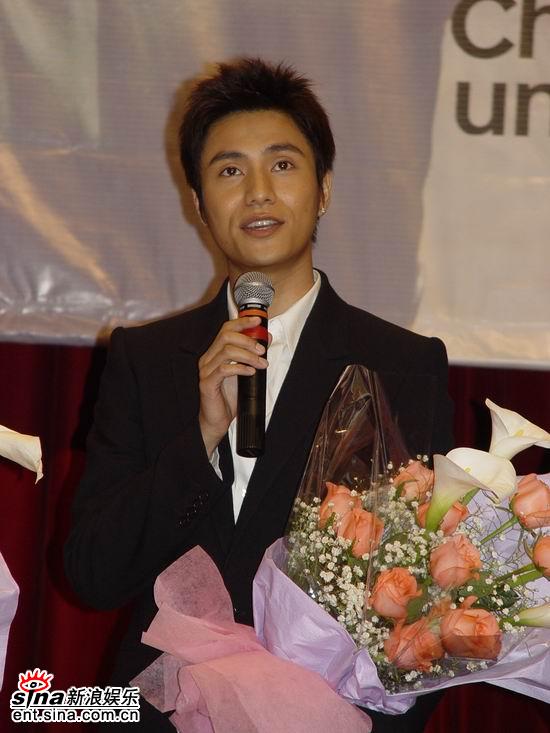 图文:《理发师》上海特别献映活动--陈坤发言