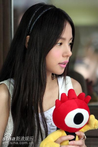 图文韩星闵孝琳独家做客聊天被称为名品鼻子