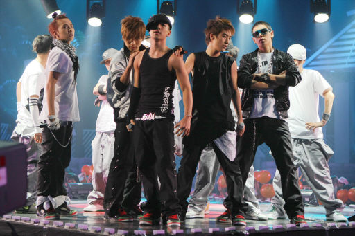 图文:韩国组合三代变迁之bigbang--现场演出