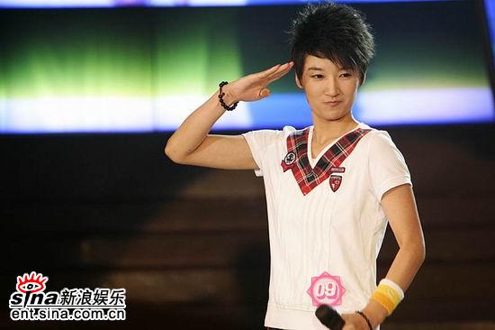 李薇薇(图片来源：新浪娱乐)