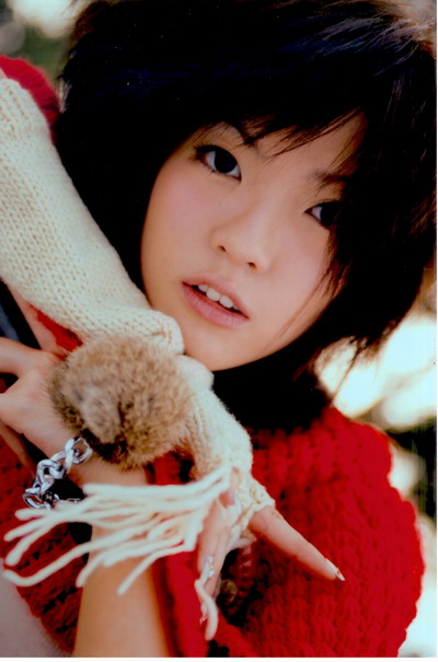 华纳新加坡年度新人郭美美 唱片发行半年再突破