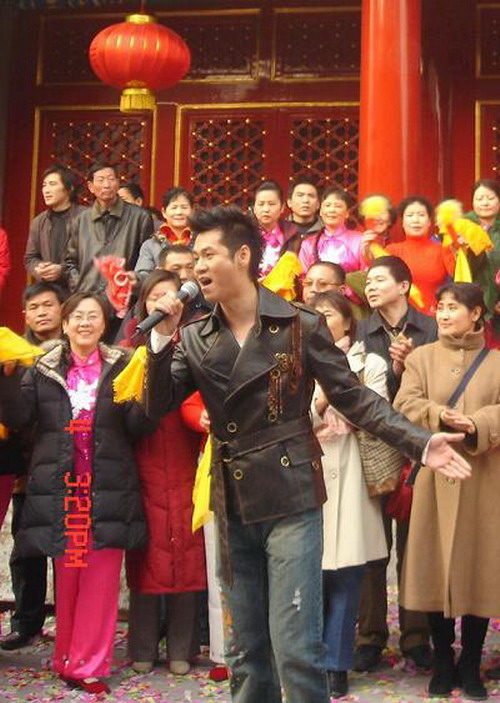徐子崴倾情演唱
