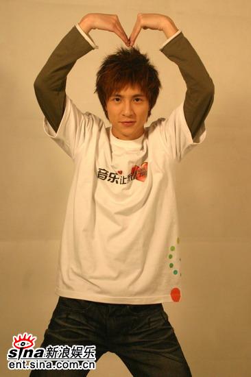 献爱心不怕辛苦