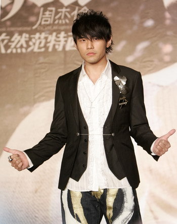 最佳专辑(港台)-周杰伦《依然范特西》(图片来源：新浪音乐)