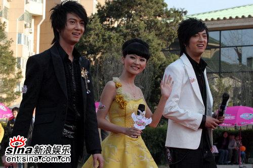 戴觅文高恒高海走红地毯