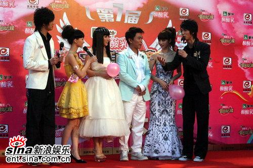 采访盛典主持人