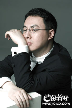 8月3日,一场音乐风暴——由著名青年钢琴家秦川带来的《王者归来:秦川