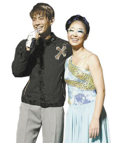 吴建豪东京开唱妹妹献舞 不怕台风搅局(附图)