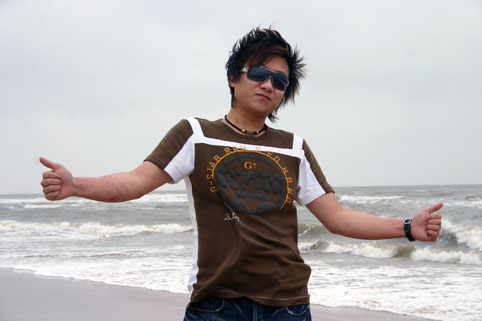 歌手王征推首张专辑 由顶尖制作人全力打造(图)