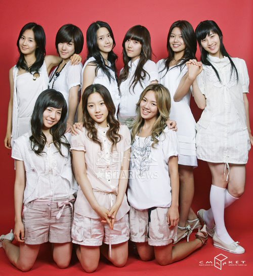 少女时代苦练七年终出道首次登台抱头痛哭图