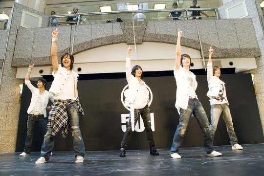 ss501日本首演成功