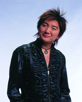 网络歌手杨臣刚全心投入奥运 用音乐支持奥运