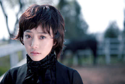 刘园园重金打造全新写真海外拍摄童话般浪漫