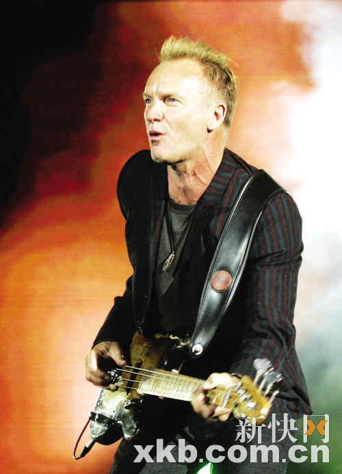 斯汀:大众偶像摇滚明星 矛盾重重的男人(图)