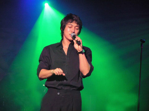 kcm新浪娱乐讯 韩歌手kcm将于日本首次举行个人演唱会.