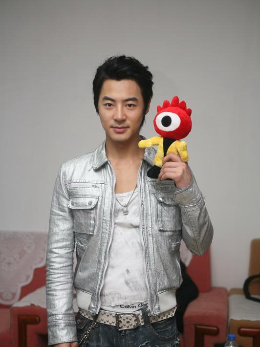 母亲爱女心切想帮重病女儿圆梦见junjin图