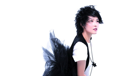 厉娜发片赞陈楚生他是当老公的不二人选图