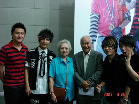 花儿乐队和京剧表演艺术家