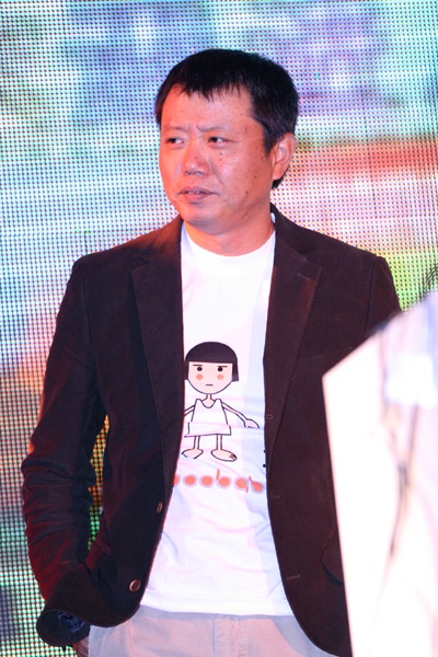 龙宽签约太合麦田 创个人时尚品牌"光当娃"