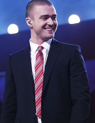 贾斯汀澳洲耍大牌遭围攻 台上台下判若两人(图)