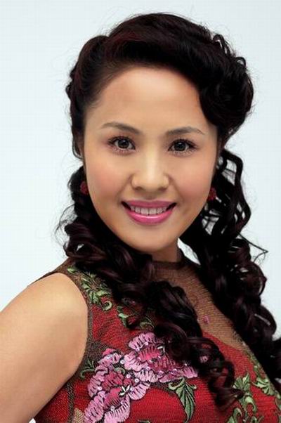 资料图片:"漂亮美声"王莹个人资料